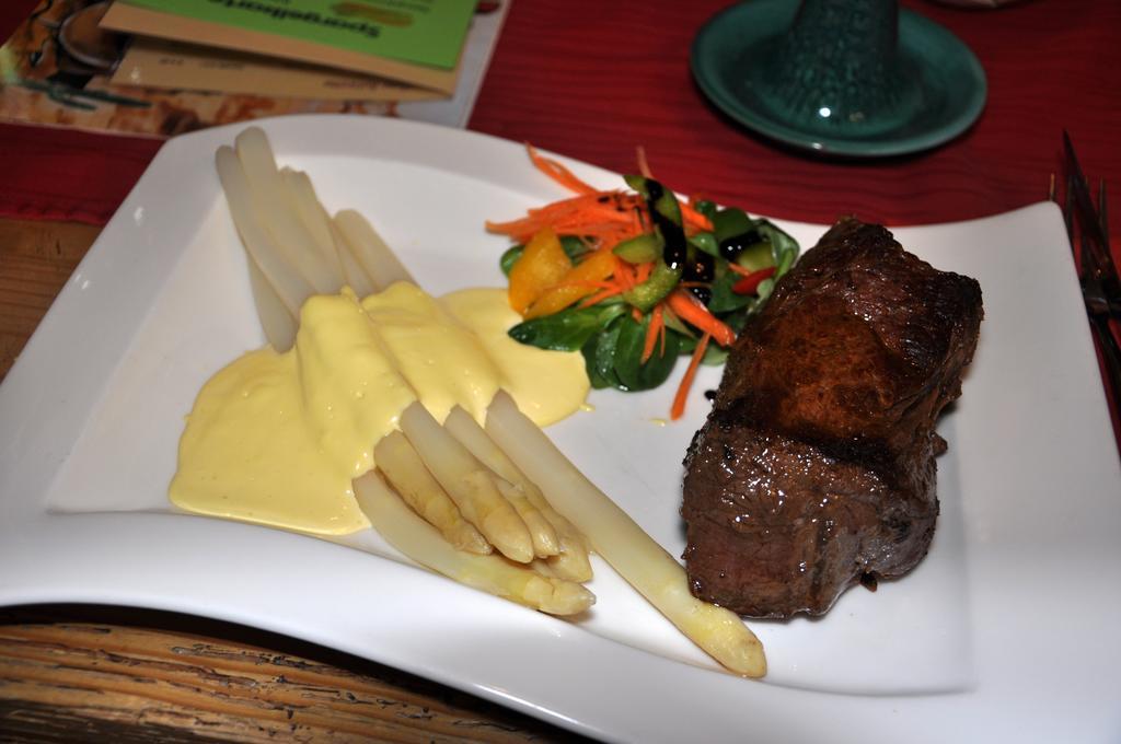 Steakhouse & Pension Crazy Horse Suhl Ngoại thất bức ảnh